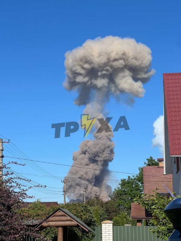 Сообщают что в Житомире детонировал склад Сообщают что в Житомире детонировал склад