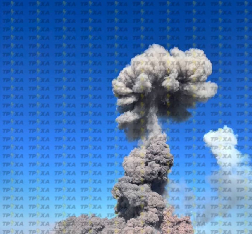 В Житомире прозвучало два мощных взрыва, местные каналы пишут, что это не связано с прилетами В Житомире прозвучало два мощных взрыва, местные каналы пишут, что это не связано с прилетами