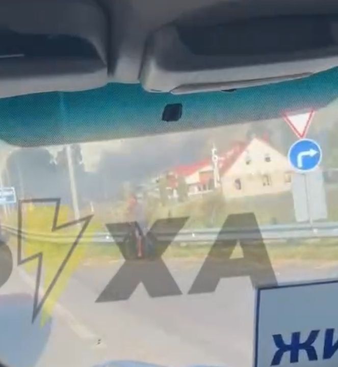 Появилась версия, что под Житомиром на мебельной фабрике хранилось оружие Появилась версия, что под Житомиром на мебельной фабрике хранилось оружие