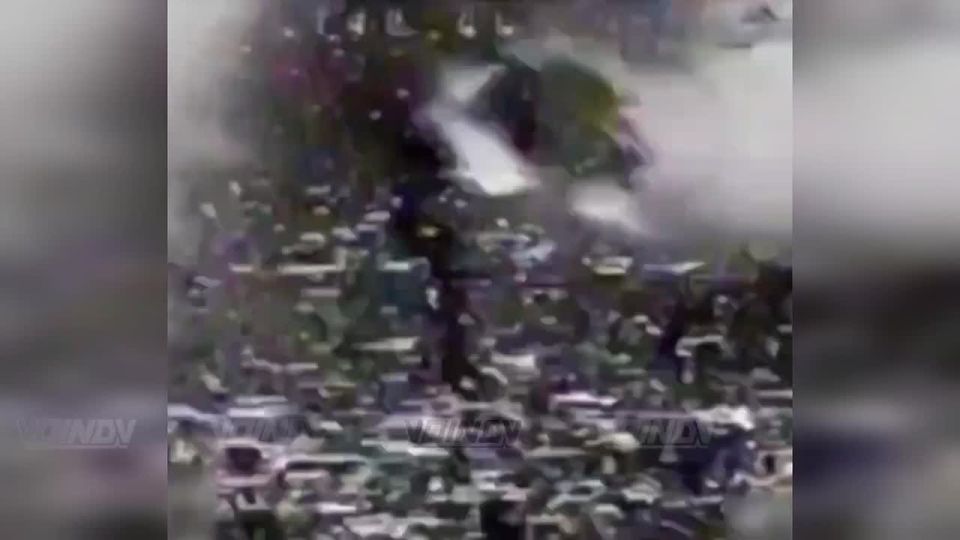 Операторы 38 гвардейской мотострелковой бригады 35 армии группировки войск "Восток" уничтожают автотранспорт противника в Запорожской области