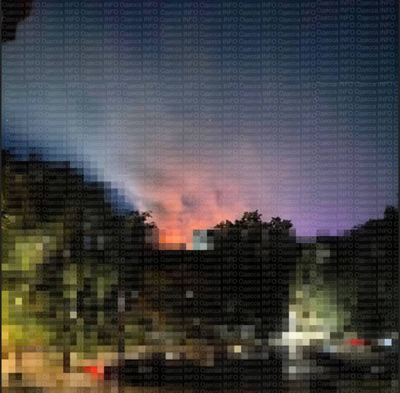 Две серии взрывов за полчаса прозвучали в Одессе, сообщают мониторинговые ресурсы противника