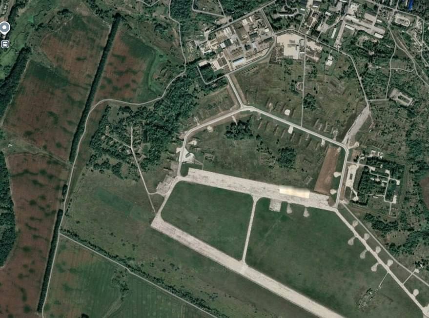 На аэродроме в н.п Озерное, Житомирская область, появились ангары для авиации, вероятно для F-16 На аэродроме в н.п Озерное, Житомирская область, появились ангары для авиации, вероятно для F-16