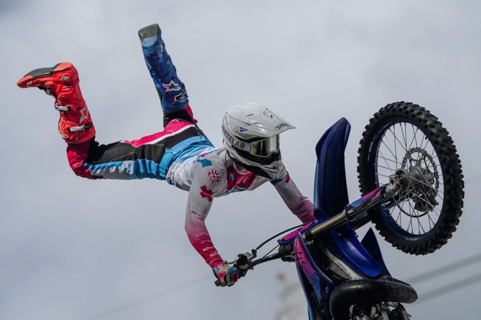 Фестиваль экстремального спорта "Уличный драйв" пройдет в "Лужниках" 27 сентября с 12:00, организатором выступает Департамент спорта города Москвы Фестиваль экстремального спорта "Уличный драйв" пройдет в "Лужниках" 27 сентября с 12:00, организатором выступает Департамент спорта города Москвы