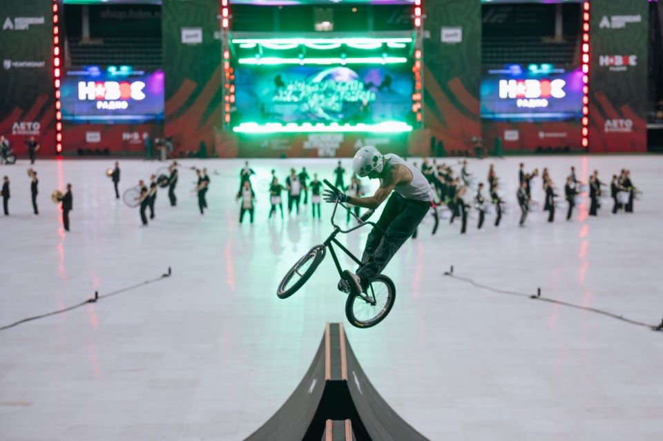 Фестиваль экстремального спорта "Уличный драйв" пройдет в "Лужниках" 27 сентября с 12:00, организатором выступает Департамент спорта города Москвы Фестиваль экстремального спорта "Уличный драйв" пройдет в "Лужниках" 27 сентября с 12:00, организатором выступает Департамент спорта города Москвы