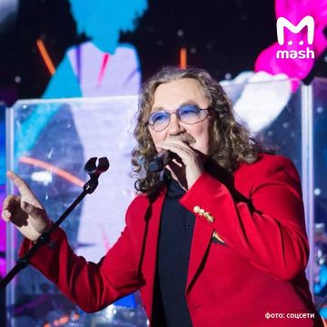 Игорь Николаев оказался одним из самых невостребованных артистов перед Новым годом — из-за отсутствия концертов даже пришлось снизить гонорар вдвое, с 10 до 5 млн рублей