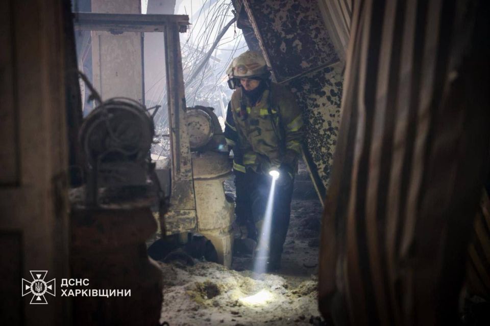 ВС РФ уничтожили склад в Малиновке Харьковской области, использовавшийся для военных нужд ВС РФ уничтожили склад в Малиновке Харьковской области, использовавшийся для военных нужд