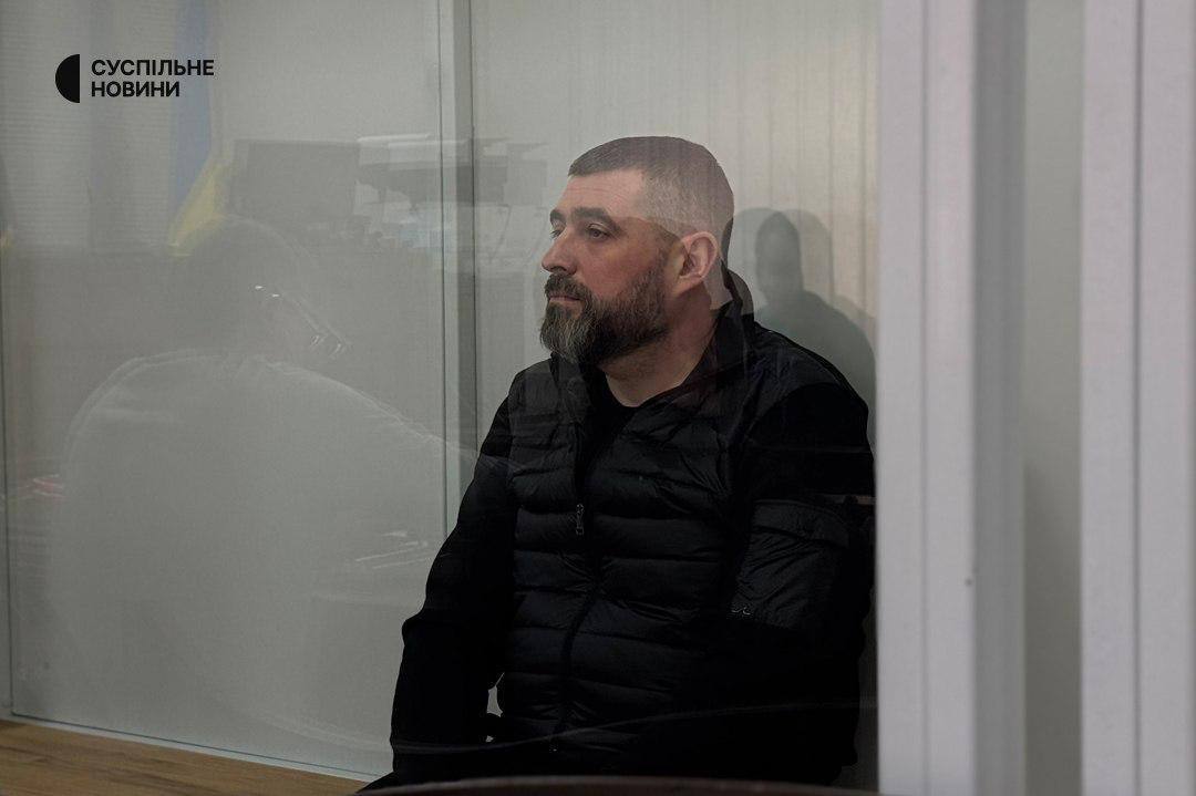 Главу Житомирского СБУ Компаниченко, подозреваемого в хищениях на строительстве укрытий для самолетов, отправили под стражу с возможностью выйти под залог в 7 млн грн