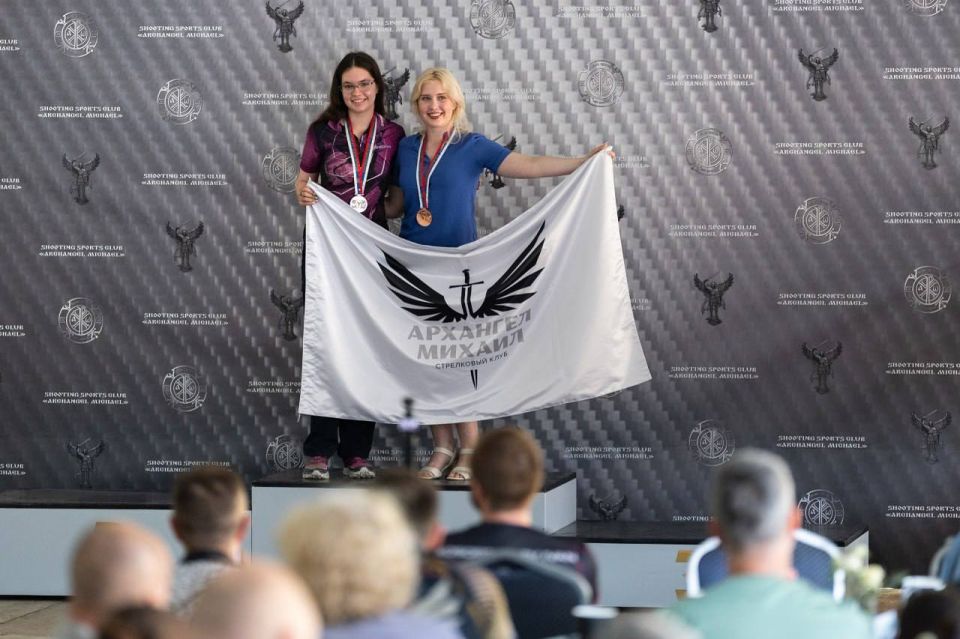 С 15 по 17 мая в Екатеринбурге прошёл 3 этап Кубка Академии практической стрельбы «Архангел Михаил» — один из крупнейших турниров по практической стрельбе в России С 15 по 17 мая в Екатеринбурге прошёл 3 этап Кубка Академии практической стрельбы «Архангел Михаил» — один из крупнейших турниров по практической стрельбе в России