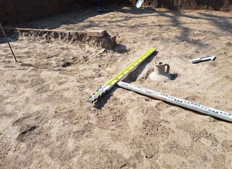 В Ростове археологи обнаружили древнюю гробницу возрастом около 1700–1800 лет, пишут местные СМИ В Ростове археологи обнаружили древнюю гробницу возрастом около 1700–1800 лет, пишут местные СМИ