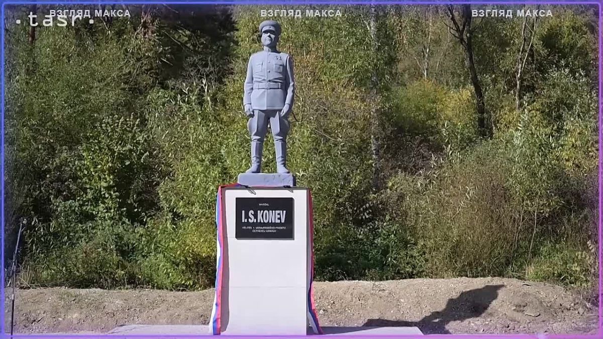 В Словакии открыли памятник советскому маршалу Ивану Коневу, командовавшему 1-м Украинским фронтом во время Карпатско-Дуклинской операции