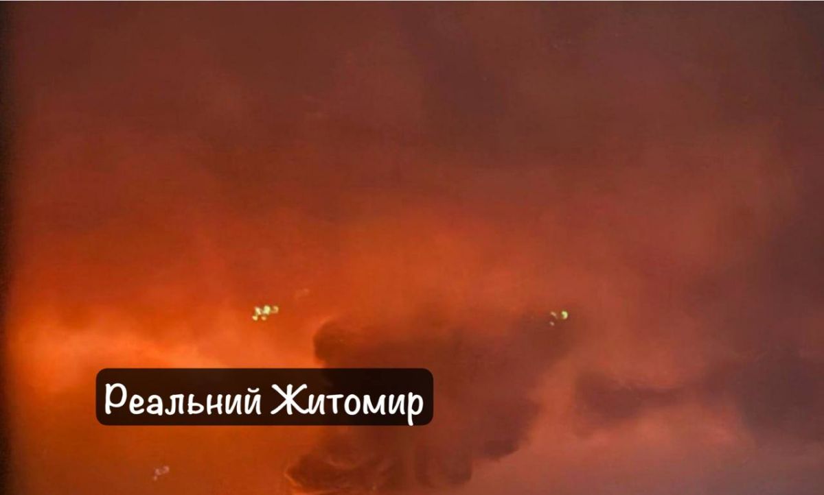 В Житомире удар беспилотников «Герань» пришёлся по подстанции — в результате в городе и области пропало электричество В Житомире удар беспилотников «Герань» пришёлся по подстанции — в результате в городе и области пропало электричество